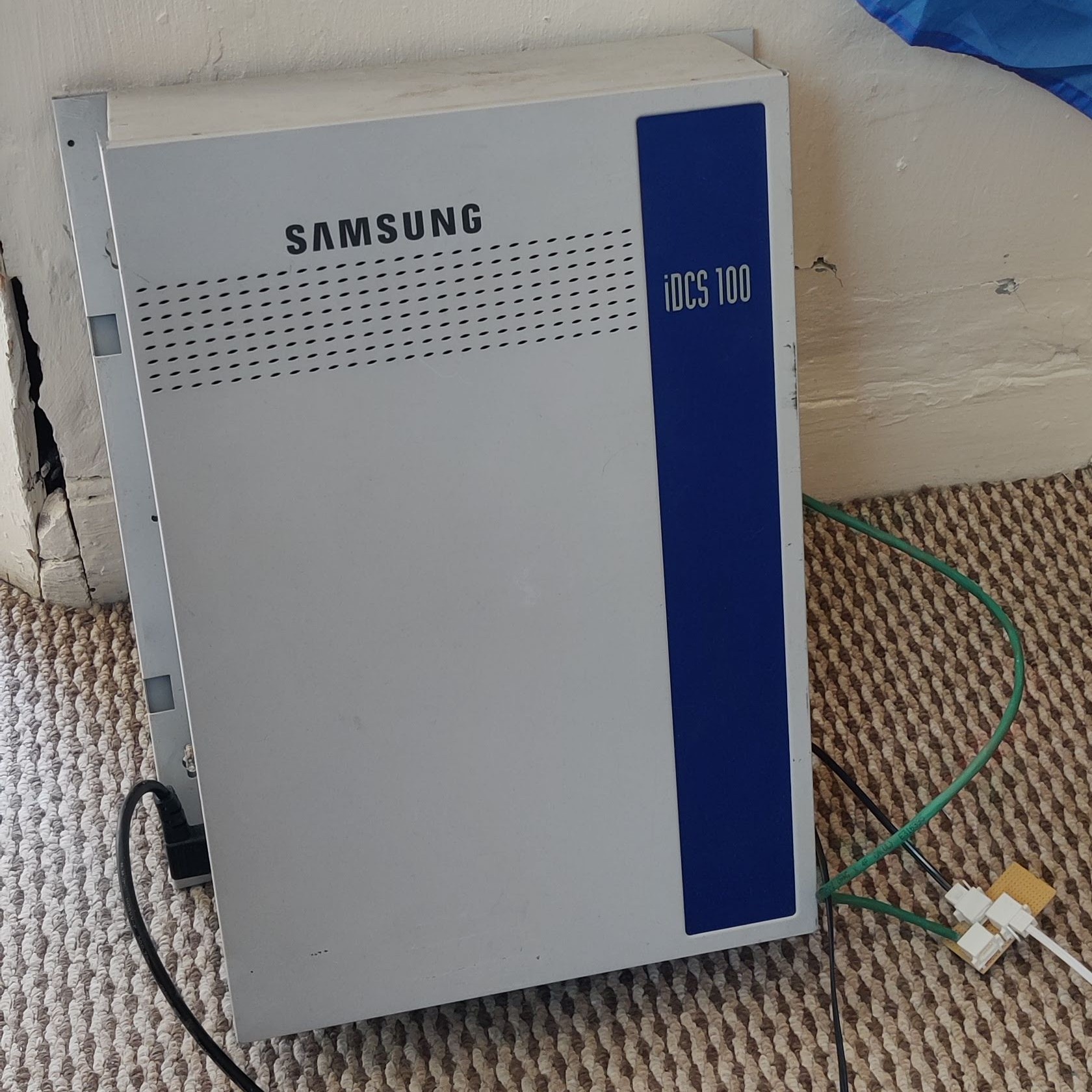 Front of the Samsung iDCS 100